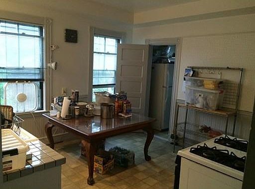 5th image of 26 Holmfield Ave