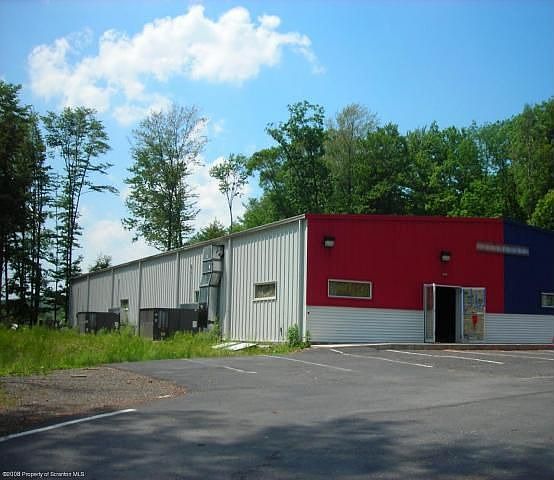 Building & Acreage at great Price!