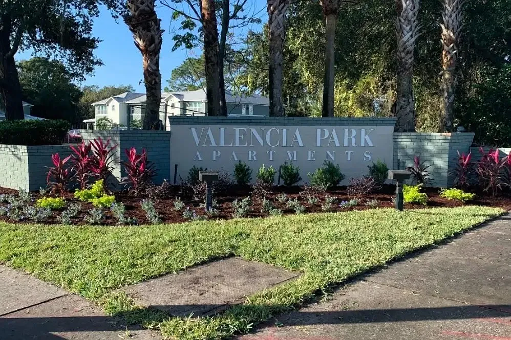 Valencia Park — Photo 1