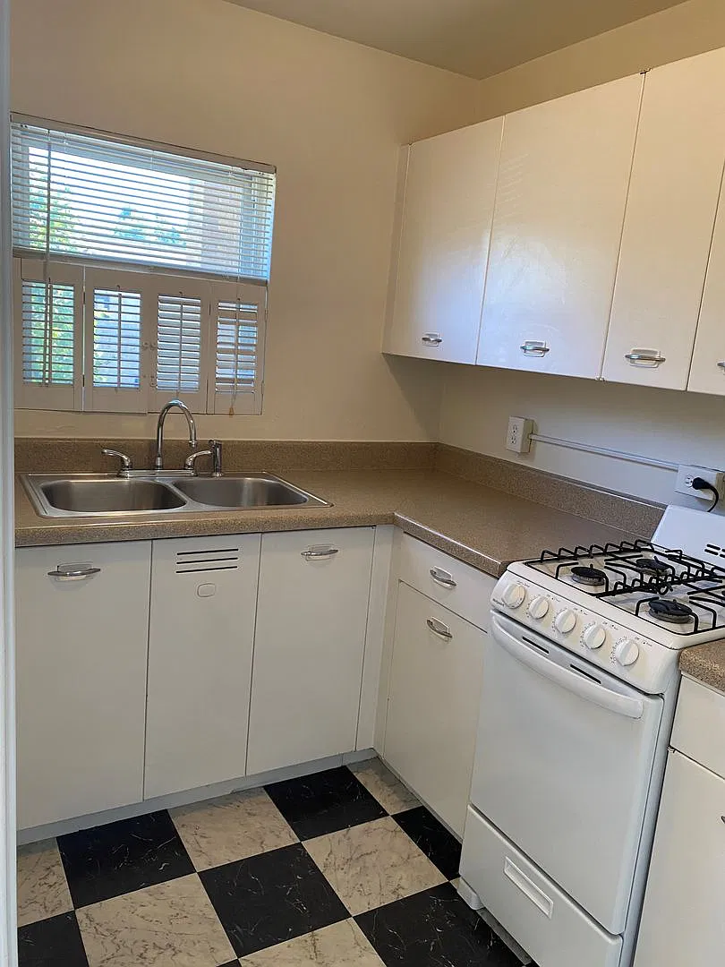 5330 France & 3908 West 54th St — Photo 3