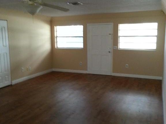 2nd image of 2080 Lucille Ln #0