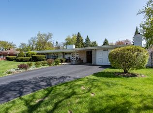 1633 33rd St, Zion, IL 60099