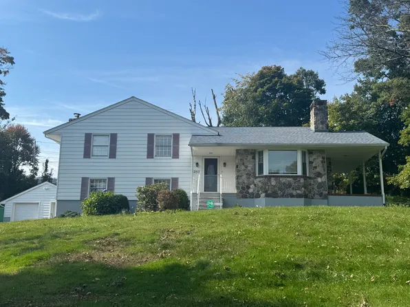1257 Macopin Rd, West Milford, NJ 07480