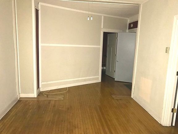 2nd image of 2418 N Washtenaw Ave #1CC
