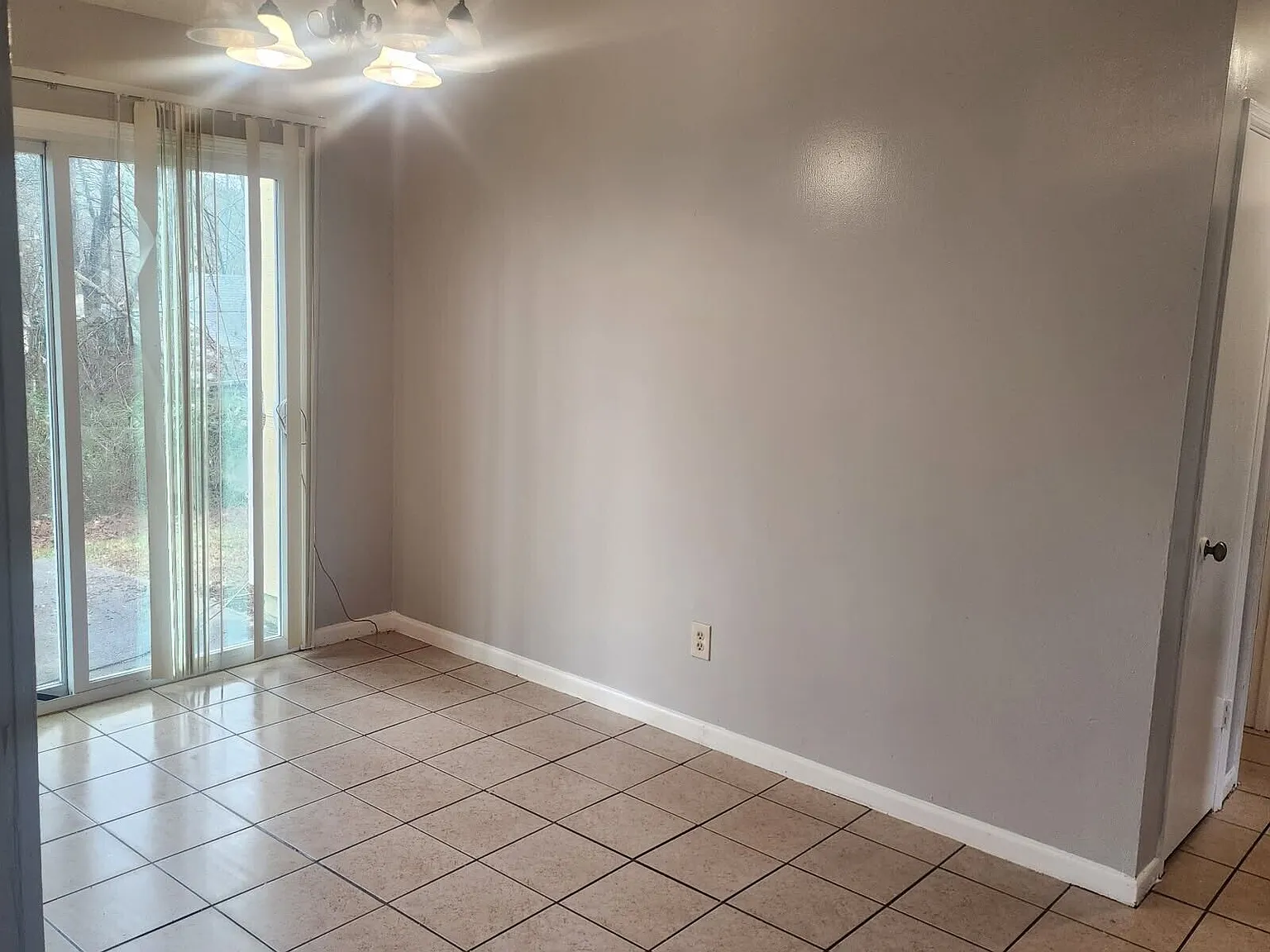 3 bed, 2.0 bath, 1253 sqft, $1,500 — Photo 4