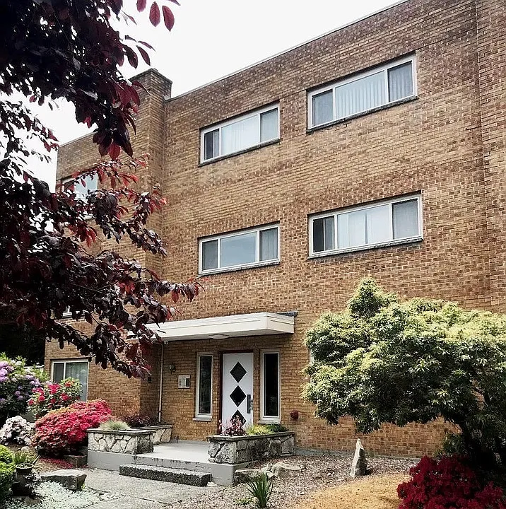 2229 42nd Ave SW #205