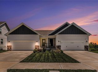 3817 SW Walsh Dr, Lees Summit, MO 64082