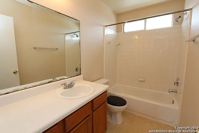 5507 Christina Path — Photo 8