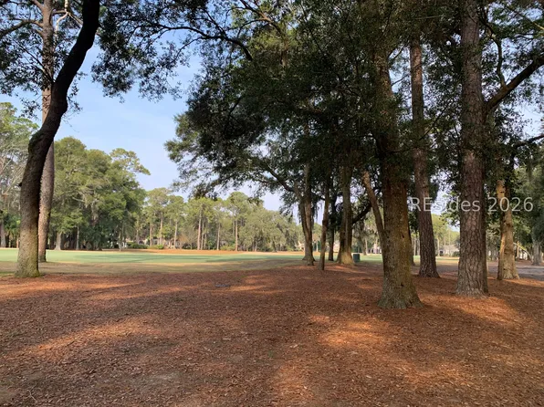 13 Hawthorne Rd, Bluffton, SC 29910