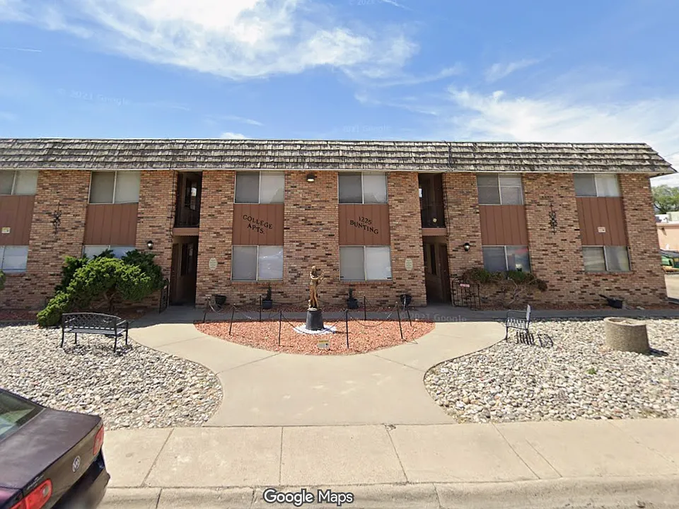1225 Bunting Ave #18