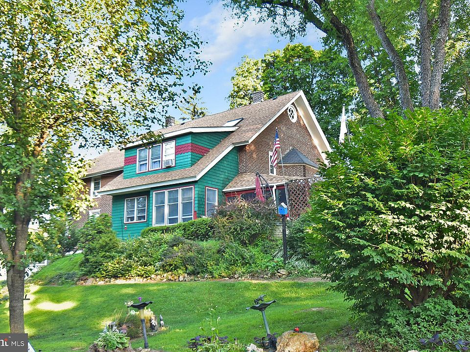 6212 Main St, Center Valley, PA 18034 Zillow
