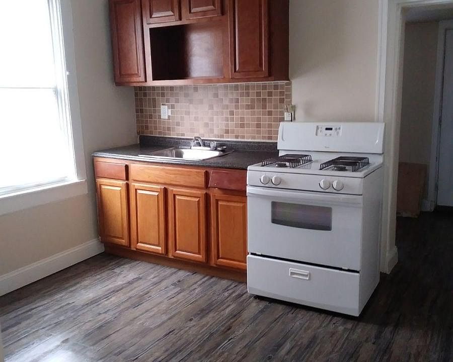 2nd image of 6553 Allman St