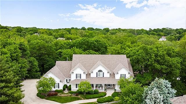 1st image of 715 Westwoods Dr