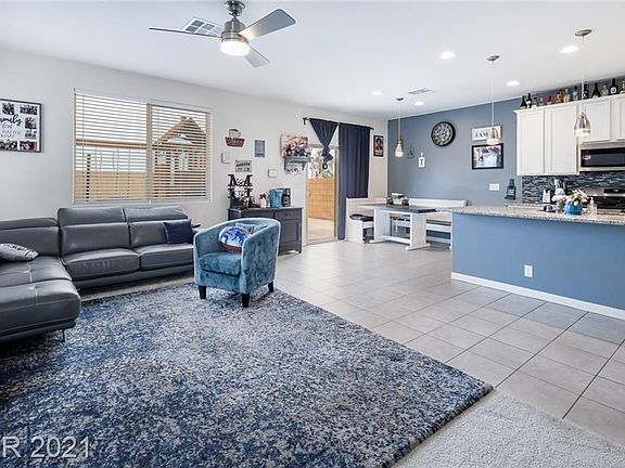 4th image of 6192 Desert Orchid Way