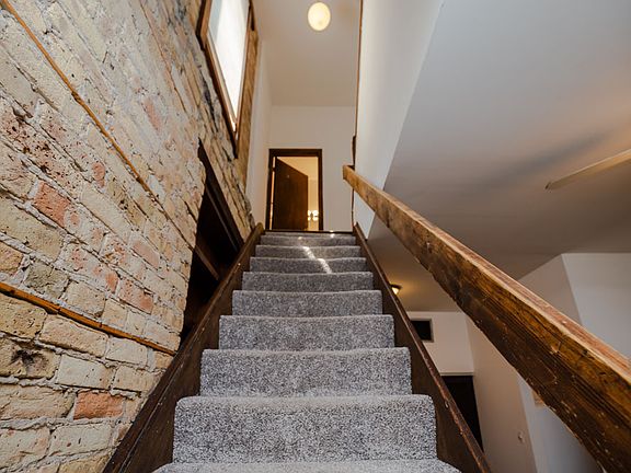 5th image of 1257 W Belden Ave #House