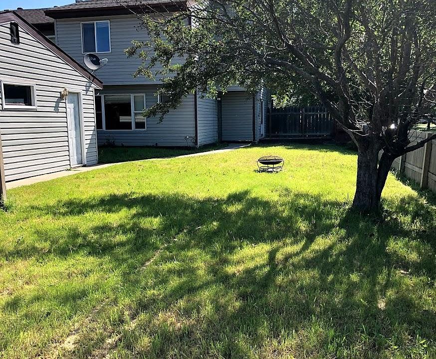 1st image of 245 19th St E