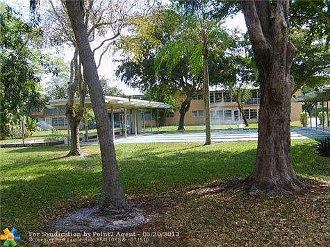 4th image of 7400 NW 5th Pl APT 108