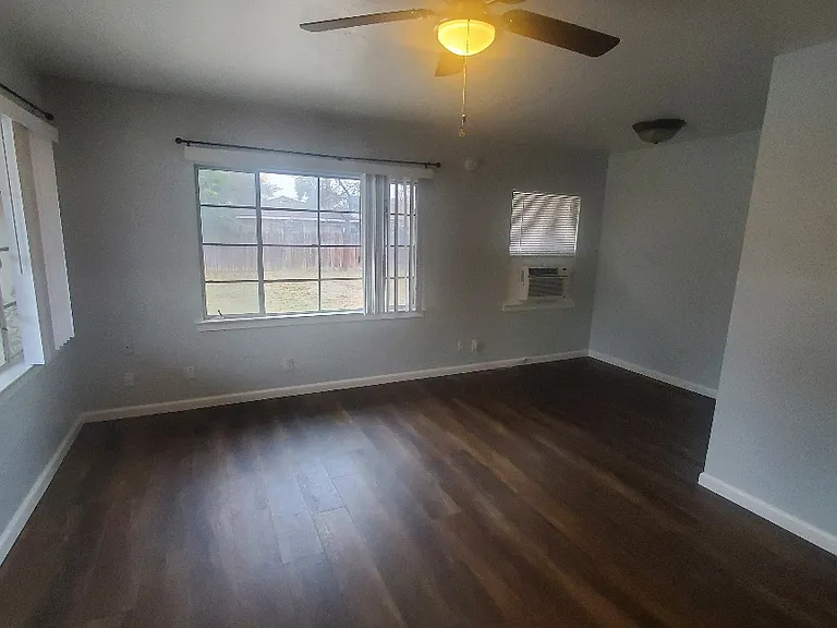 2235 E Terrace Ave — Photo 5