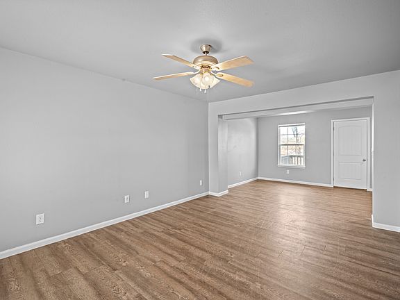 5th image of 1377 Port Ln