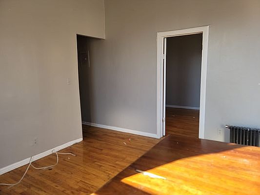 3rd image of 307 W 141st St #4E