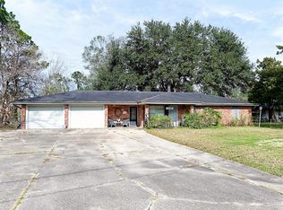317 Patrick Dr, Schriever, LA 70395