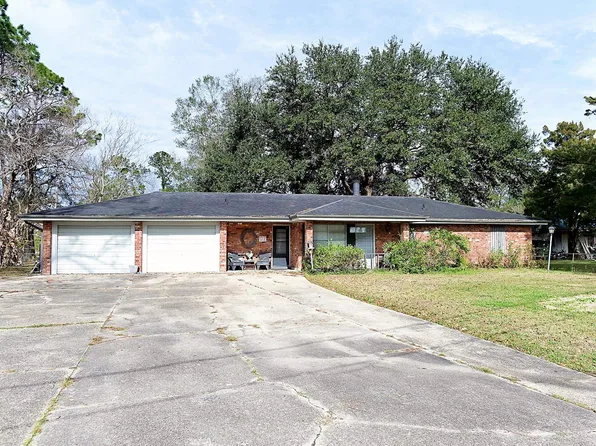 317 Patrick Dr, Schriever, LA 70395