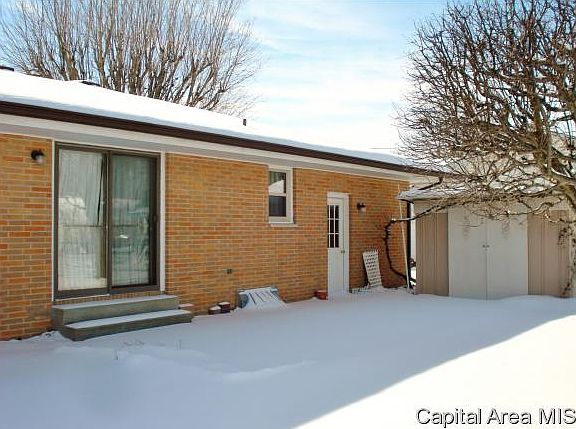5th image of 601 Walnut St