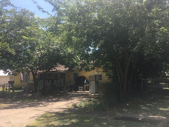 2nd image of 612 Brook Dr