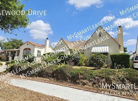 3rd image of 1704 Edgewood Dr