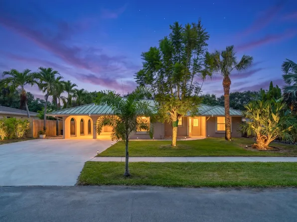1045 Coral Drive, Boynton Beach, FL 33426