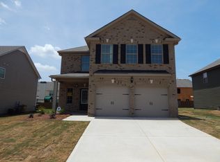 3405 Gardenside Dr, Loganville, GA 30052