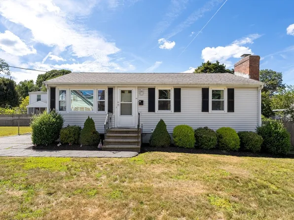 33 Julian Rd, Randolph, MA 02368