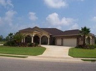 365 Cypress Lake Dr, Gulf Shores, AL 36542