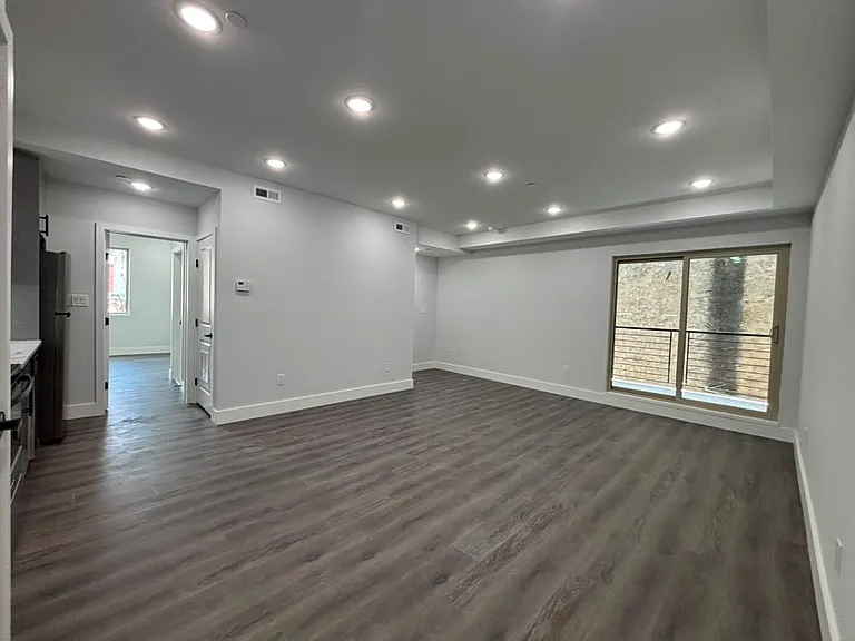 675 N 41st St #5 — Photo 12