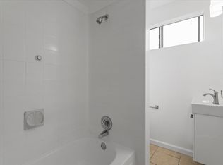1635 West Blvd APT 4, Los Angeles, CA 90019