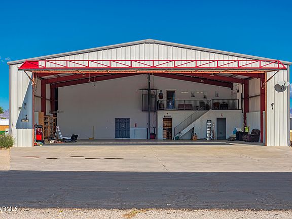 3rd image of 66549 INDIAN HILLS Way