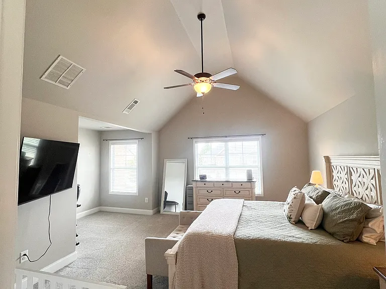 230 Misty Valley Ln — Photo 26