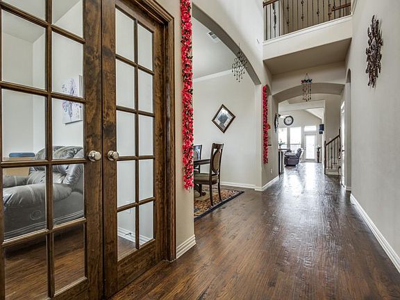 4th image of 10861 Sexton Dr
