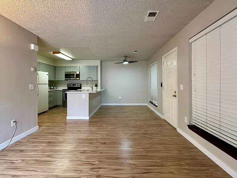 4460 Pitkin St #128 — Photo 5