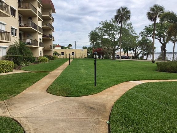 5th image of 1025 Rockledge Dr APT 107A