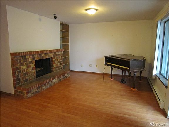 5th image of 12905 126th Ct NE Unit K103