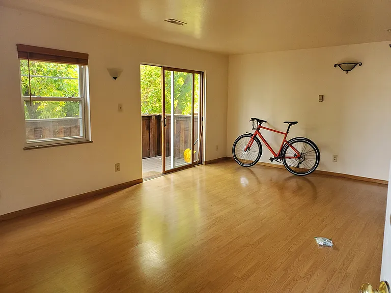 1111 Maxwell Ave #221 — Photo 17