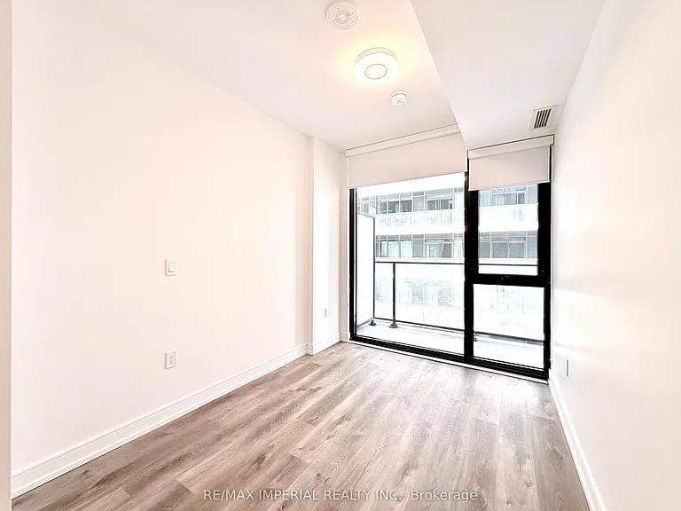 1 Jarvis St #816 — Photo 11