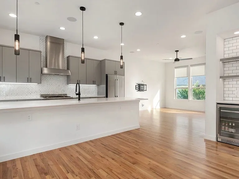 5015 Manett St #106 — Photo 21