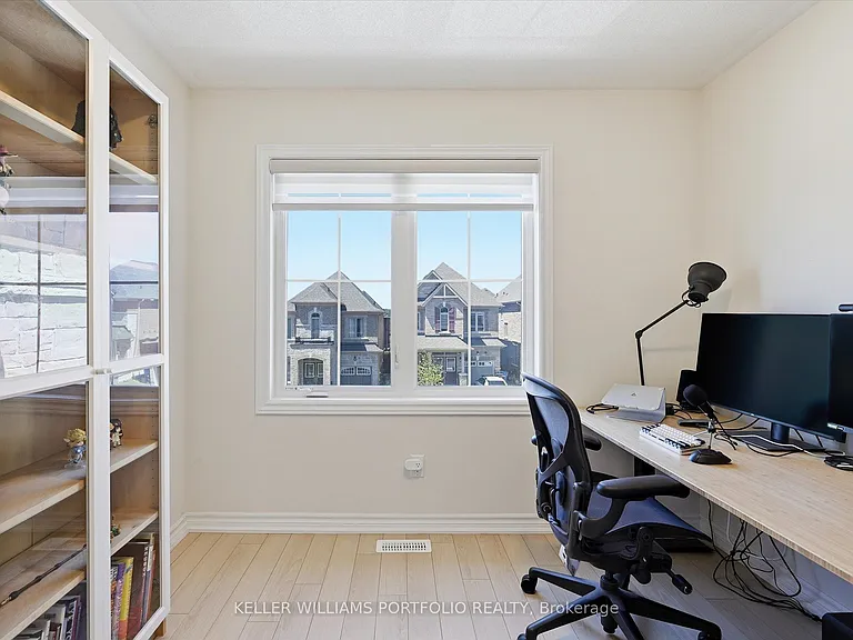 9 Viola St — Photo 34