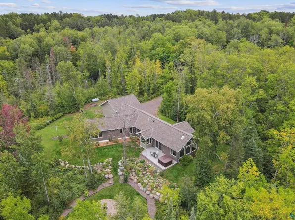 5397 Jean Duluth Rd, Duluth, MN 55803