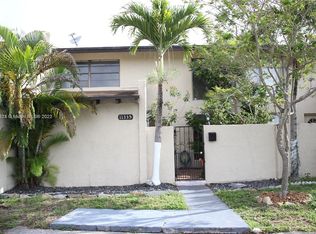 11335 SW 69th Ln, Miami, FL 33173