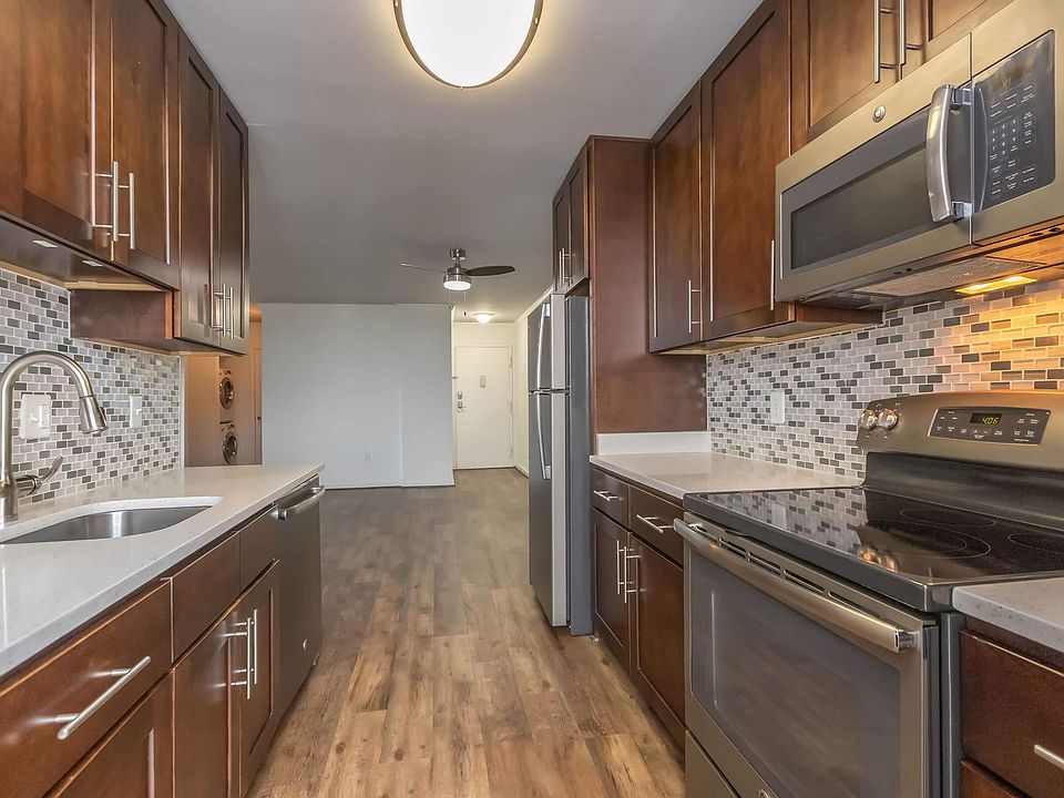 1st image of 250 S Whiting St #1010