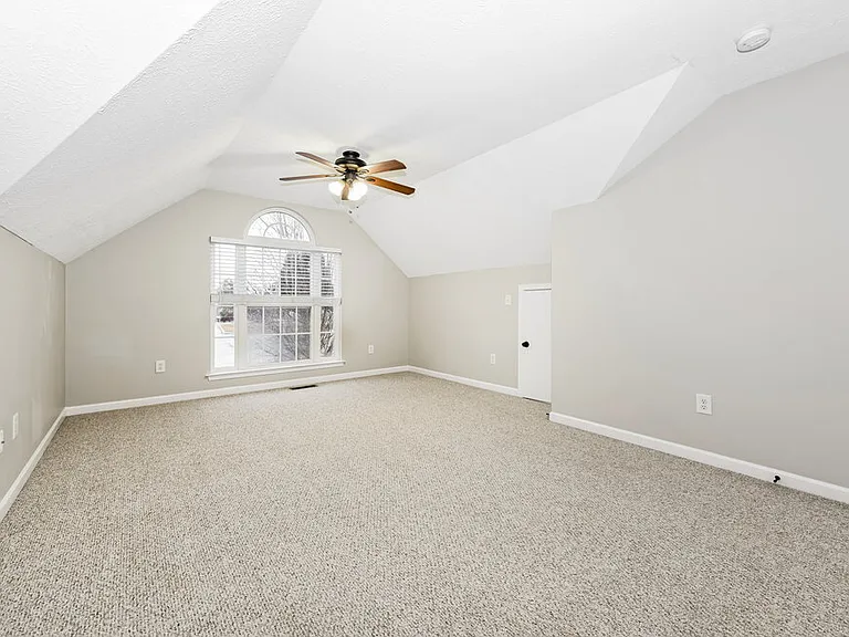 3208 Nicole Dr — Photo 9