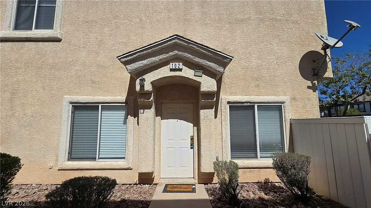 2 bed, 2.5 bath, 1167 sqft, $1,500 — Photo 1